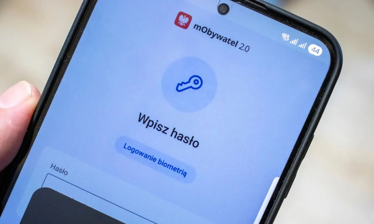 Jak zaktualizować aplikację mObywatel i uniknąć problemów z dostępem