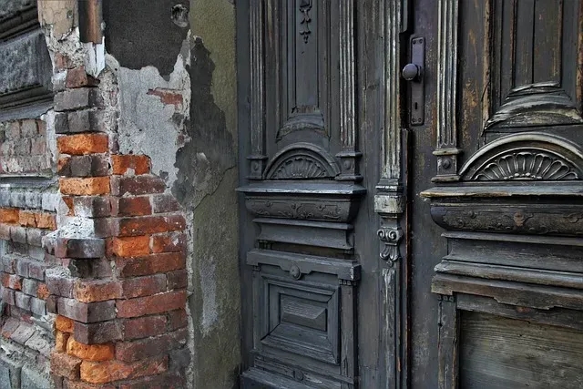 Dlaczego PDF otwiera się w przeglądarce zamiast pobierać? Sprawdź!