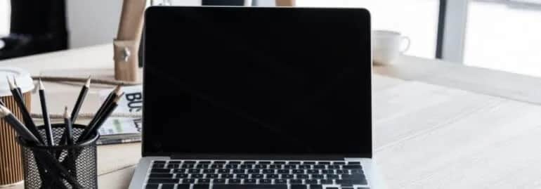 Jak obrócić ekran w Windows i uniknąć problemów z wyświetlaniem