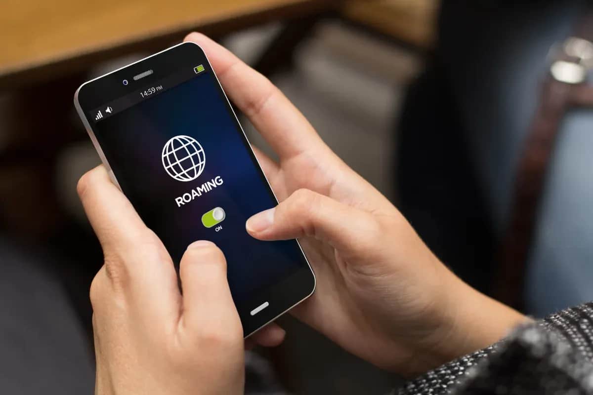 Jak włączyć roaming na iPhone, aby uniknąć wysokich kosztów za granicą